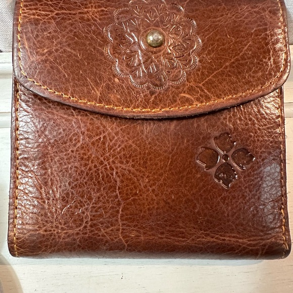 Patricia Nash Brown Leather Embossed Wallet with Kiss lock Coin purse - Picture 1 of 15